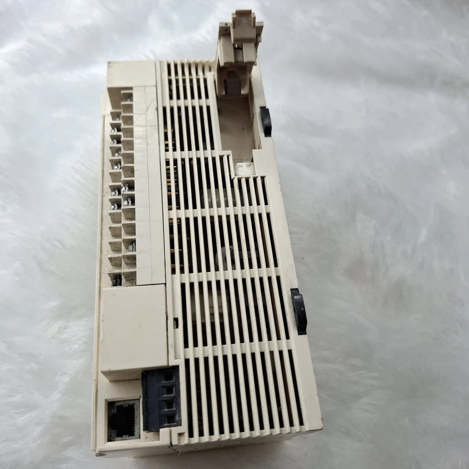 Schneider Electric Modicon TM218LDA40DRPHN Logic Controller 24VDC